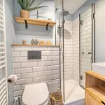 - Haus L, App 0l0512 *